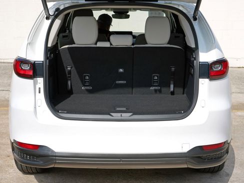 Used 2024 MAZDA CX-90 Plug-In Hybrid w/ Preferred AWD/4WD image 9