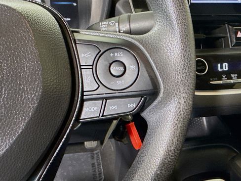 Used 2020 Toyota Corolla LE image 15