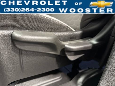 Used 2020 Chevrolet Equinox LS image 12