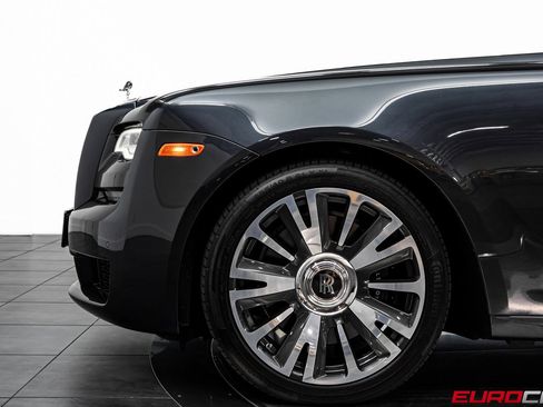 Used 2019 Rolls-Royce Ghost *STARLIGHT HEADLINER * IMMACUL image 14