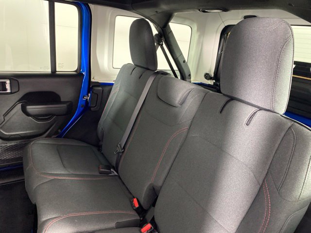 Used 2025 Jeep Wrangler Unlimited Rubicon w/ Convenience Group AWD/4WD image 32