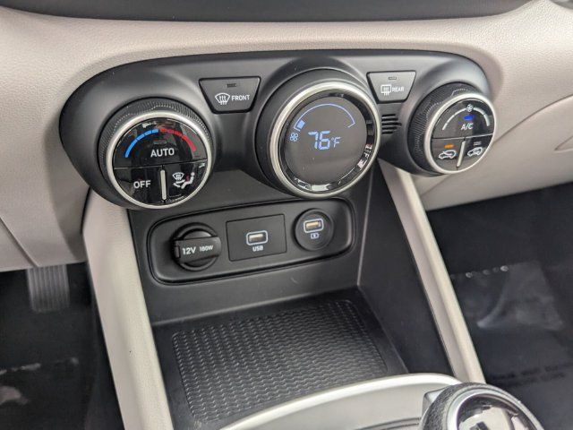 Used 2020 Hyundai Venue SEL FWD image 24
