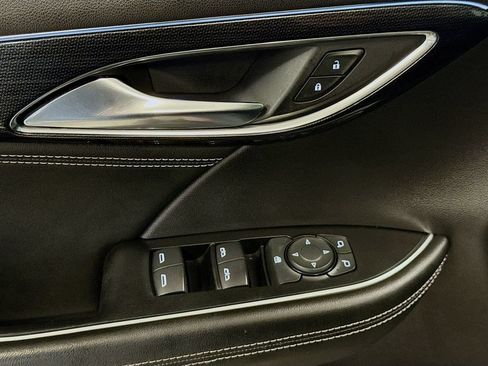 Used 2023 Buick Envision Preferred AWD/4WD image 19