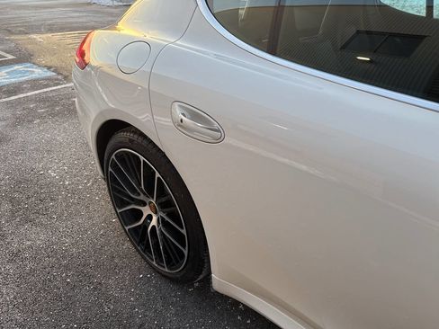 Used 2015 Porsche Panamera 4S image 21