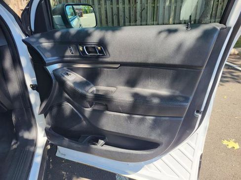 Used 2016 Ford Explorer 4WD Police Interceptor image 10