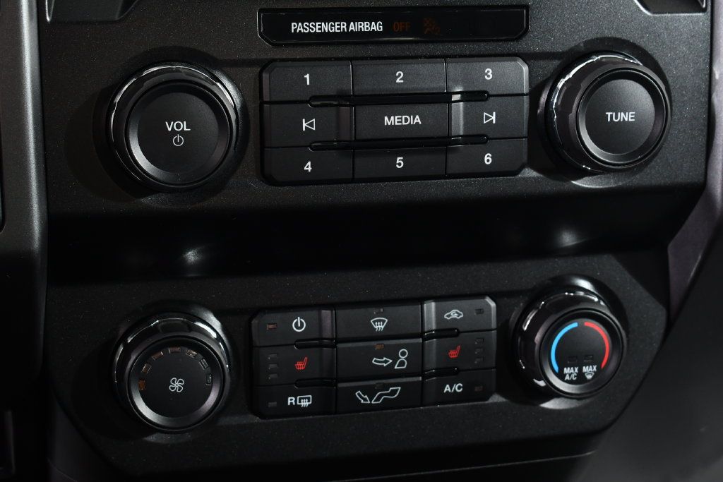 Used 2020 Ford F150 XLT w/ Equipment Group 302A Luxury AWD/4WD image 29