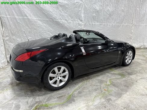 Used 2004 Nissan 350Z Touring image 26