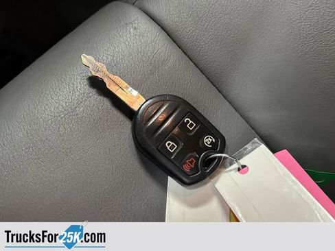 Used 2014 Ford F150 Lariat w/ Lariat Chrome Package image 26