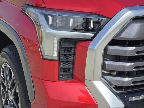 Used 2024 Toyota Tundra Limited image 9