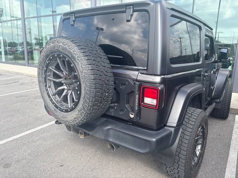 Used 2021 Jeep Wrangler Sport AWD/4WD image 4