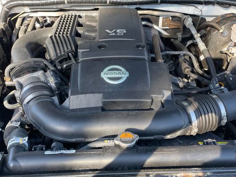 Used 2019 Nissan Frontier SV w/ Value Truck Package image 15