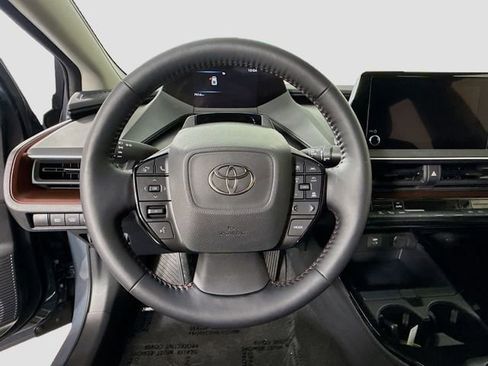 Used 2026 Toyota Prius Plug-In Hybrid image 11