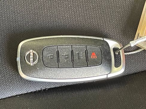 Used 2025 Nissan Sentra S image 22