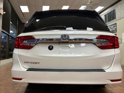 Used 2018 Honda Odyssey EX-L image 11