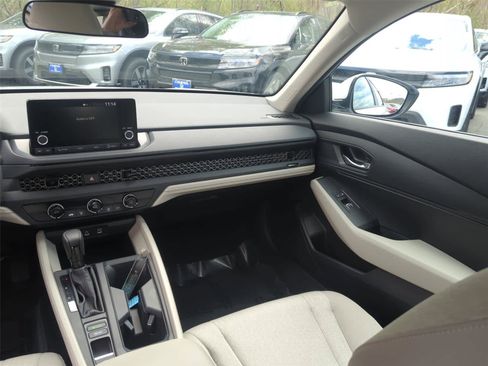 Used 2024 Honda Accord LX image 31
