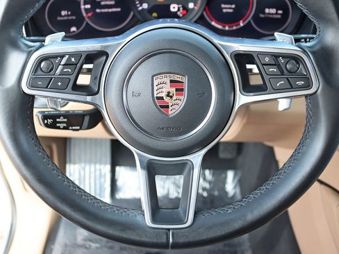 Used 2020 Porsche Cayenne AWD/4WD image 19
