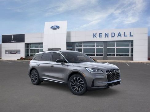 New 2025 Lincoln Corsair Reserve w/ Equipment Group 202A image 7