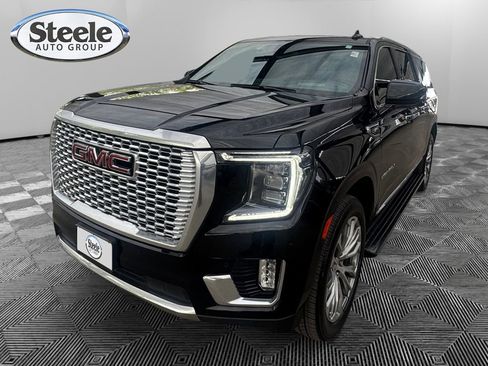 Used 2022 GMC Yukon XL Denali image 1