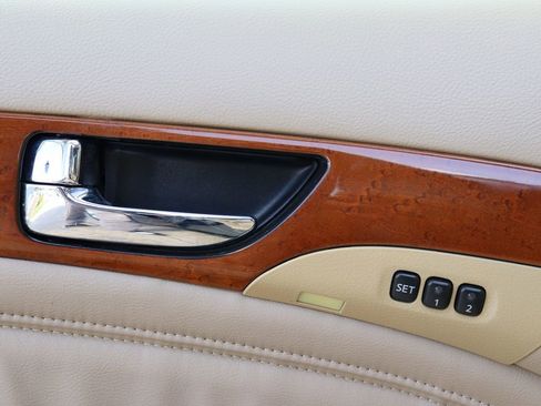 Used 2004 INFINITI Q45 Premium image 46