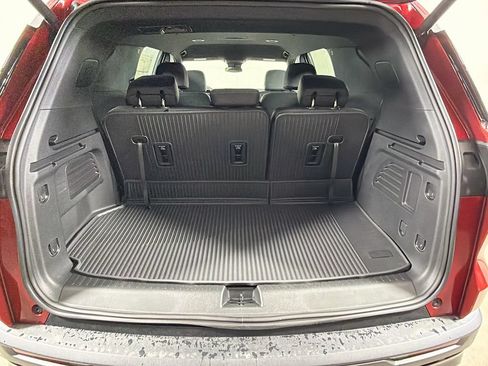New 2026 Chevrolet Traverse LT w/ Midnight/Sport Edition AWD/4WD image 21