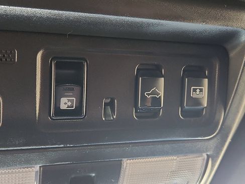 Used 2021 Nissan Titan PRO-4X w/ Pro-4x Convenience Package AWD/4WD image 21