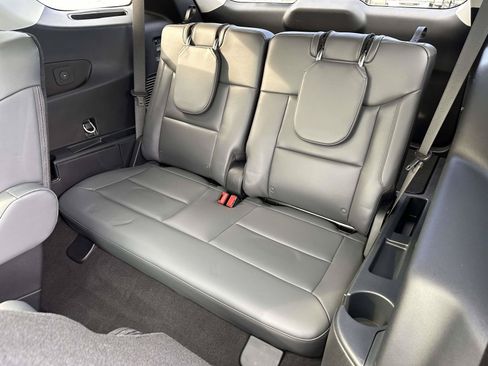 Used 2025 Ford Explorer Active w/ Active Comfort Package AWD/4WD image 15