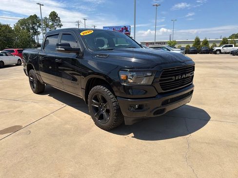 Used 2020 RAM 1500 Big Horn AWD/4WD image 1