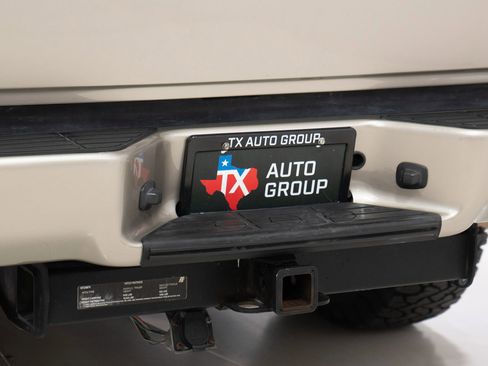 Used 2000 Chevrolet Tahoe Z71 w/ Comfort & Security Pkg image 21