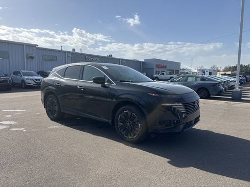 Used 2025 Nissan Murano Platinum w/ Cargo Package image 1