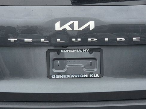Used 2022 Kia Telluride LX AWD/4WD image 32