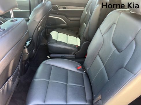 Certified 2022 Kia Telluride SX w/ Nightfall Edition Package AWD/4WD image 27