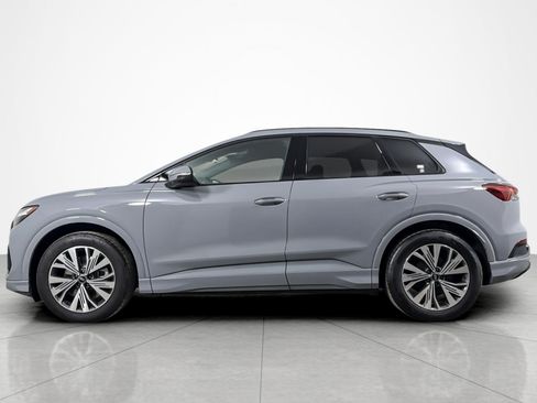 Used 2025 Audi Q4 e-tron Premium w/ Convenience Package RWD image 2