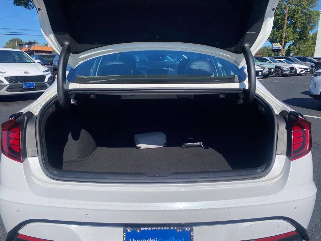 Certified 2023 Hyundai Sonata Limited FWD image 15