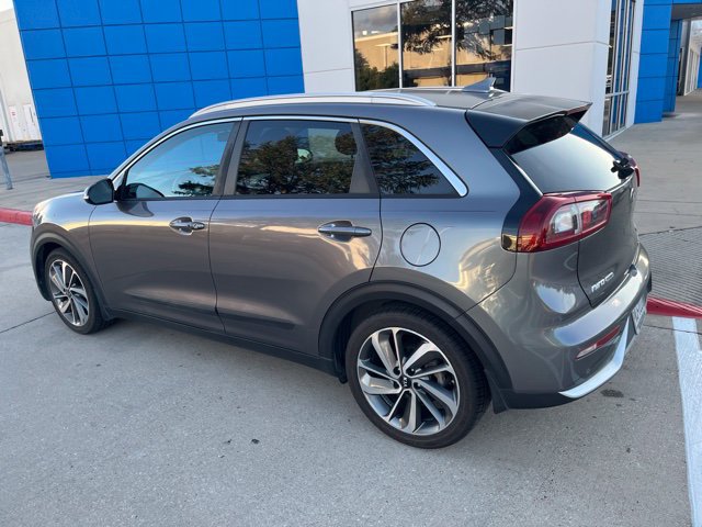 Used 2017 Kia Niro Touring FWD image 7