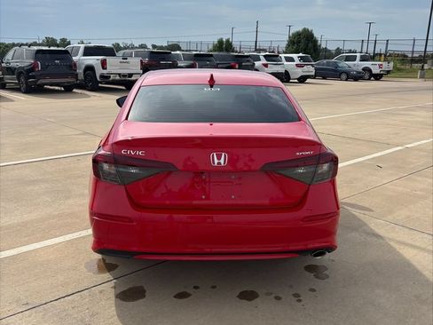 Used 2025 Honda Civic Sport image 4
