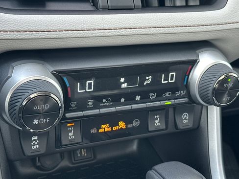 New 2025 Toyota RAV4 XLE w/ Convenience Package image 18