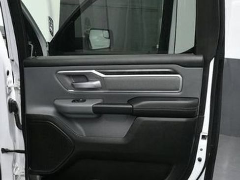Used 2021 RAM 1500 Big Horn AWD/4WD image 14
