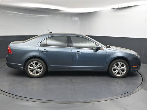 Used 2012 Ford Fusion SE image 9
