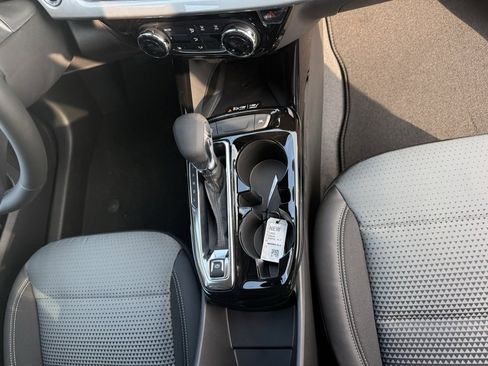 New 2026 Chevrolet Trax LT w/ Sunroof Package image 46