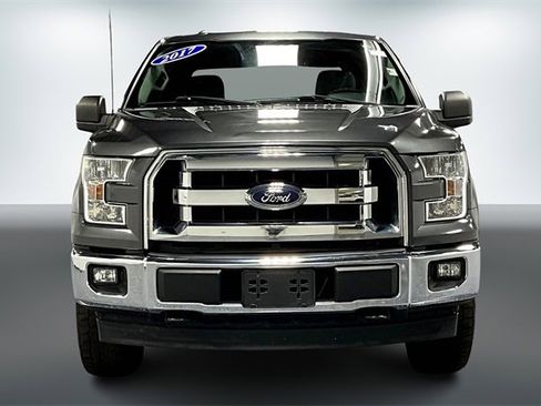 Used 2017 Ford F150 XLT image 2