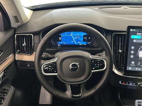 Used 2026 Volvo XC90 B5 Core AWD/4WD image 12