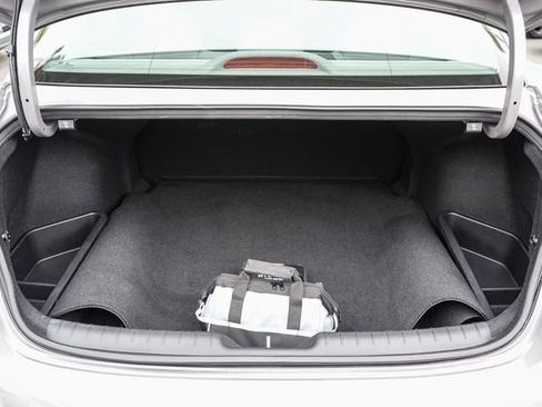 Certified 2025 Hyundai Elantra Sport image 26