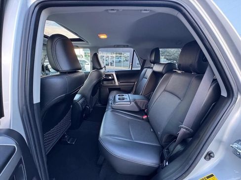 Used 2020 Toyota 4Runner Limited AWD/4WD image 12