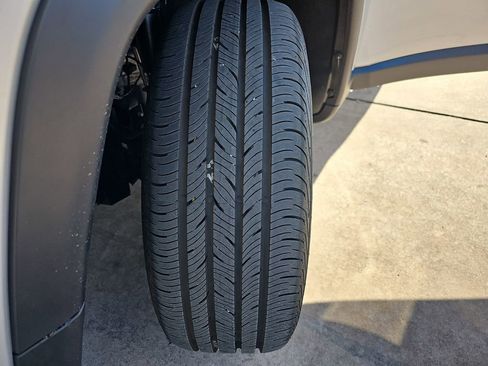 New 2026 Jeep Compass Latitude image 32