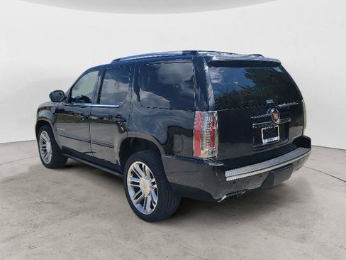 Used 2014 Cadillac Escalade Premium AWD/4WD image 10