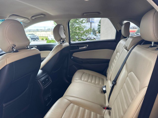 Used 2017 Ford Edge SEL w/ Equipment Group 201A FWD image 7