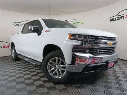 Used 2022 Chevrolet Silverado 1500 LT w/ Z71 Off-Road Package image 1