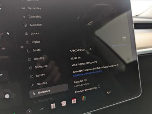 Used 2023 Tesla Model 3 Standard Range image 24