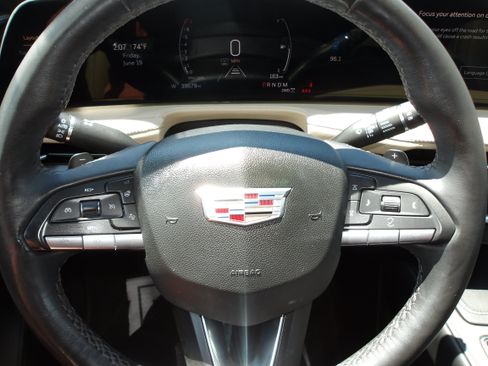 Used 2024 Cadillac XT4 Premium Luxury AWD/4WD image 19