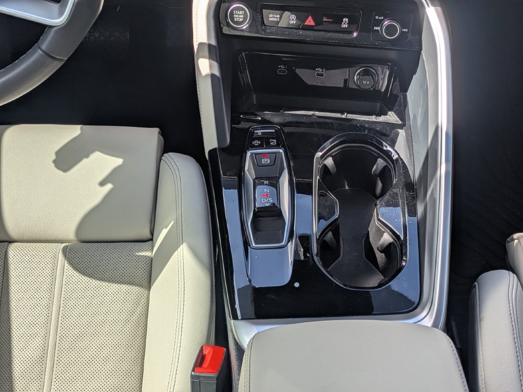 Used 2025 Audi Q5 Premium Plus AWD/4WD image 25